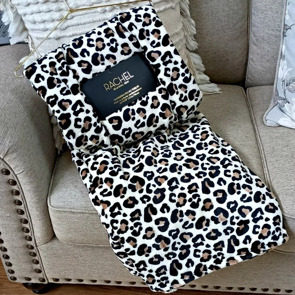 NEW! BOHO PLUSH OVERSIZED LEOPARD BLANKET